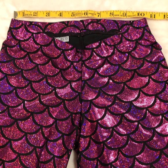 Magenta mermaid scale leggings - Picture 5 of 9